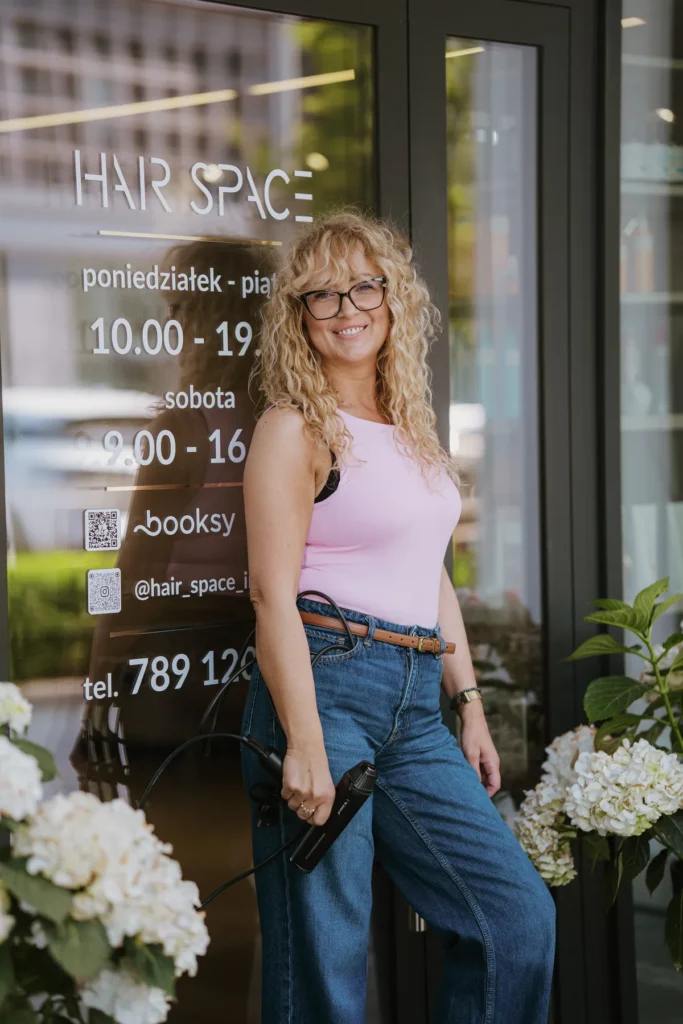 Koloryzacja w salonie Hair Space Gdynia - naturalne refleksy i blond
