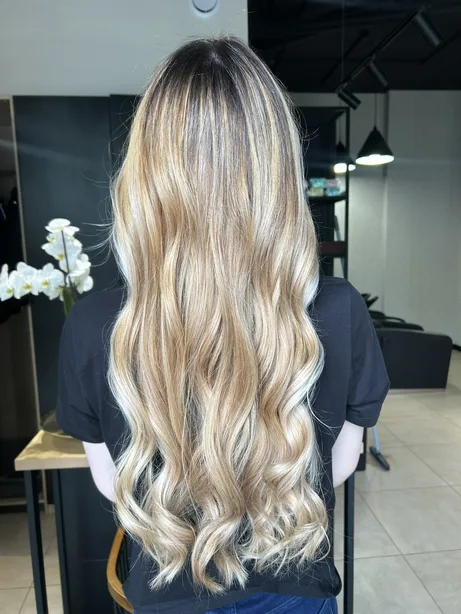 Metamorfoza – metamorfoza włosów Hair Space Gdynia