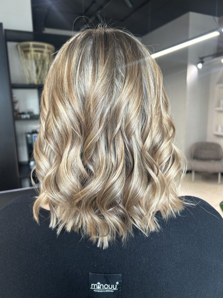 Metamorfoza – metamorfoza włosów Hair Space Gdynia